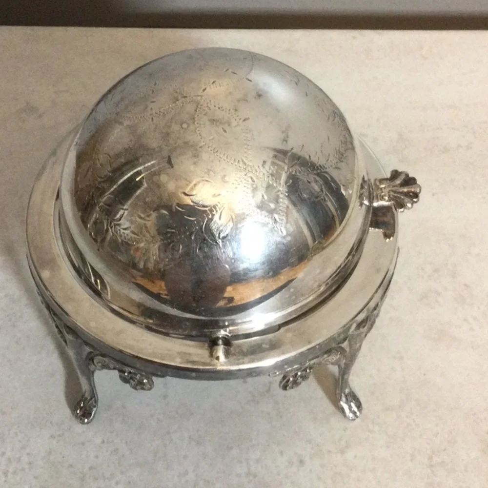 Sheffield England Silver Plated Covered Dome Butter Serving Dish